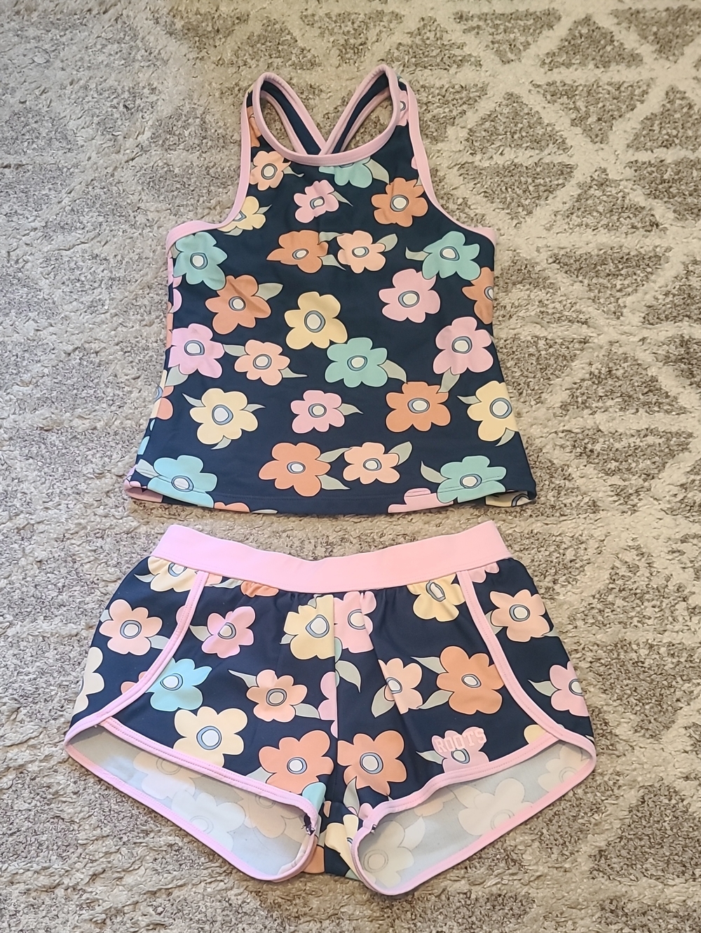 4 for $28 - Roots Girls 6 2-piece Swimsuit - Blue with Flowers